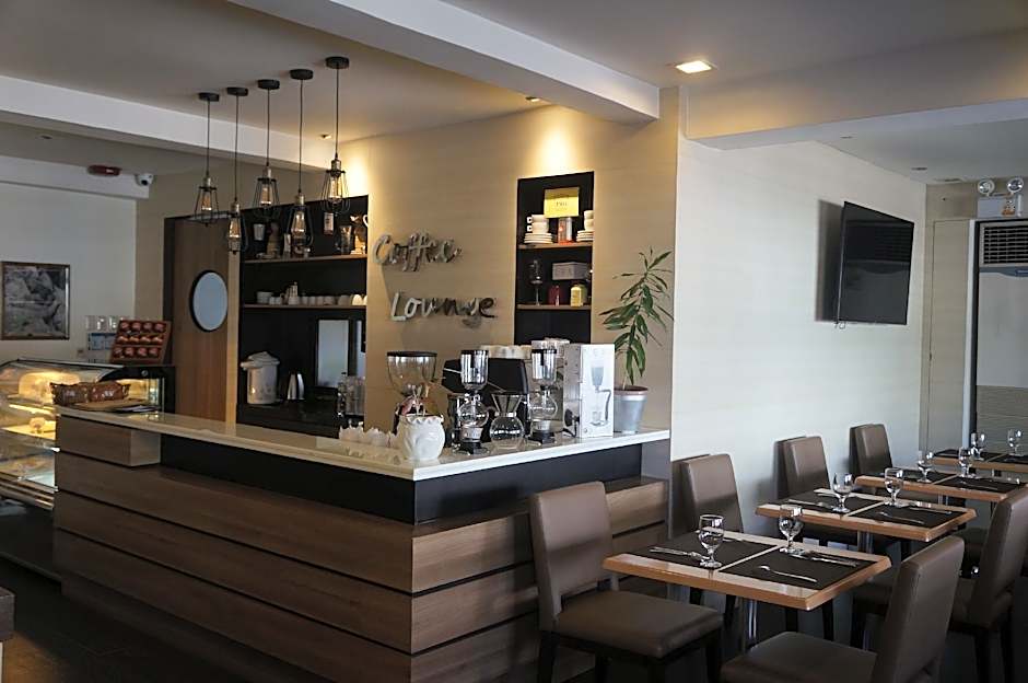 Tacloban Plaza Hotel