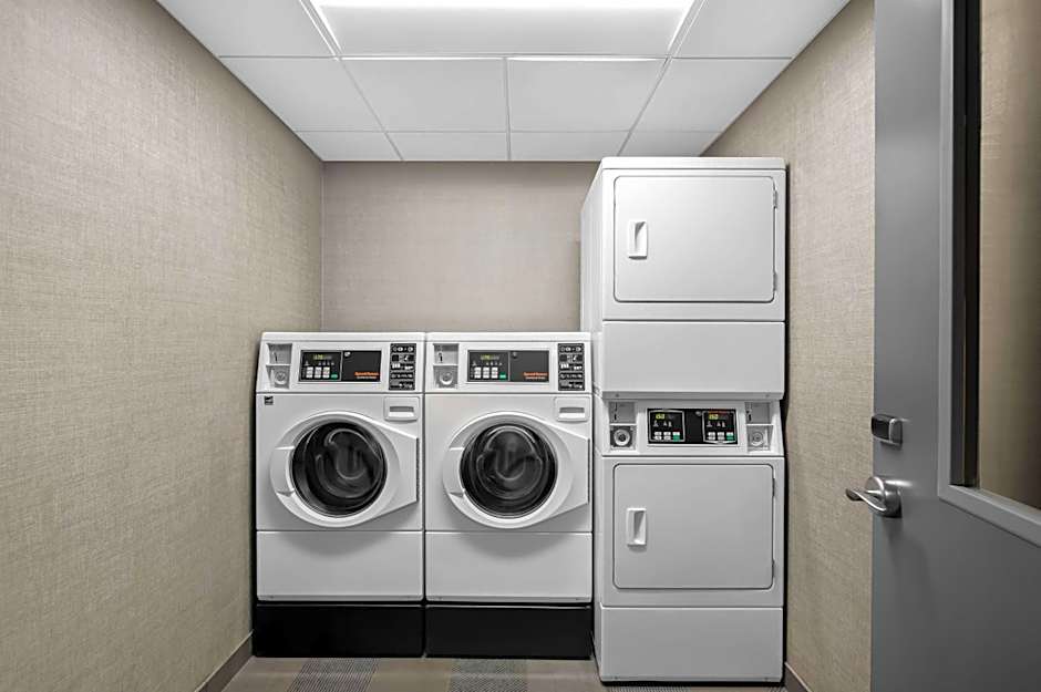 Tru by Hilton Lexington