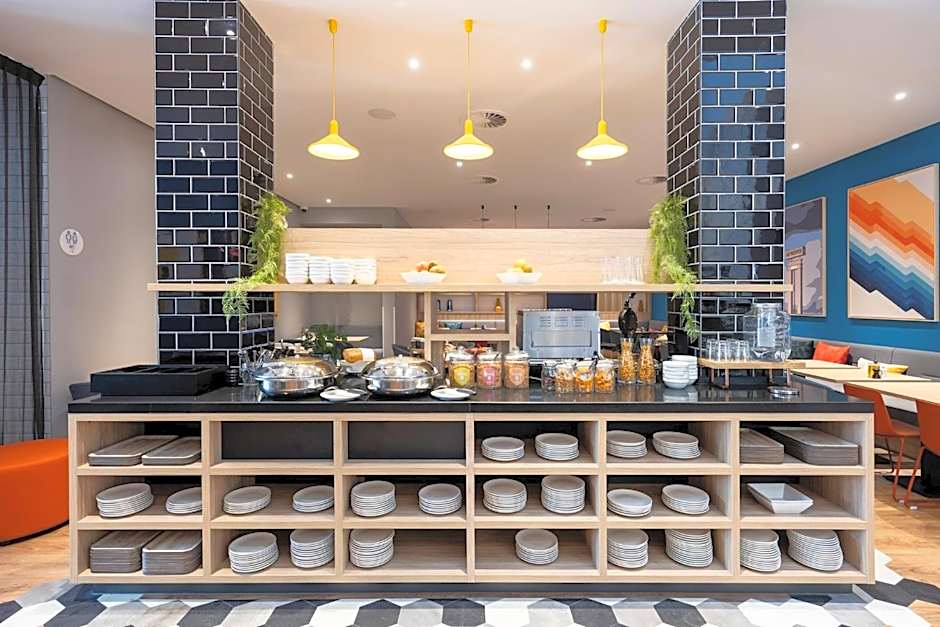 Holiday Inn Express Antwerp - City Centre By IHG