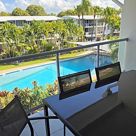 Whalecove Resort