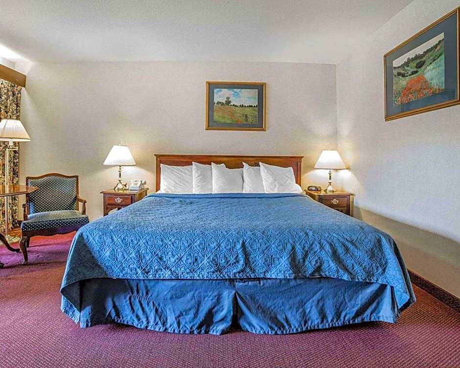 Econo Lodge Near Reno-Sparks Convention Center