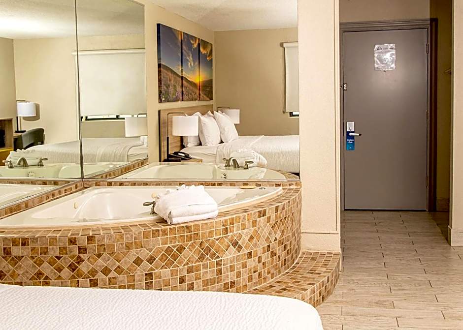 Days Inn and Suites by Wyndham Hammond, IN