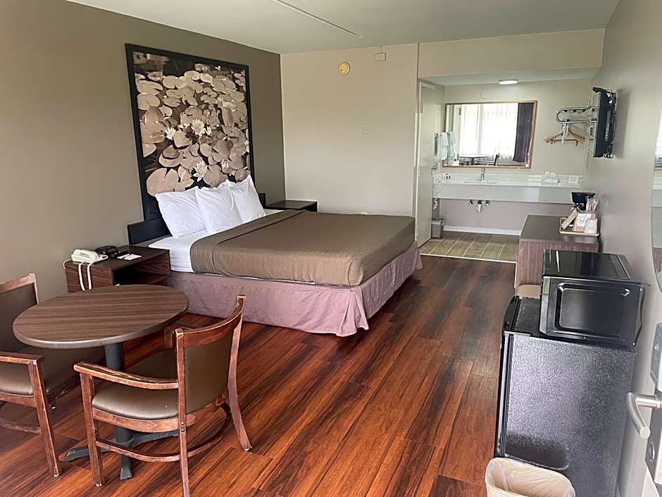 Super 8 by Wyndham Valdosta Mall