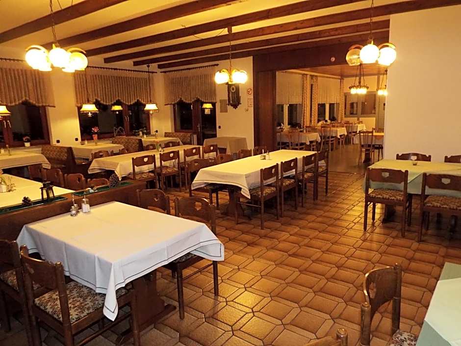 Hotel garni Zum Reinhardswald
