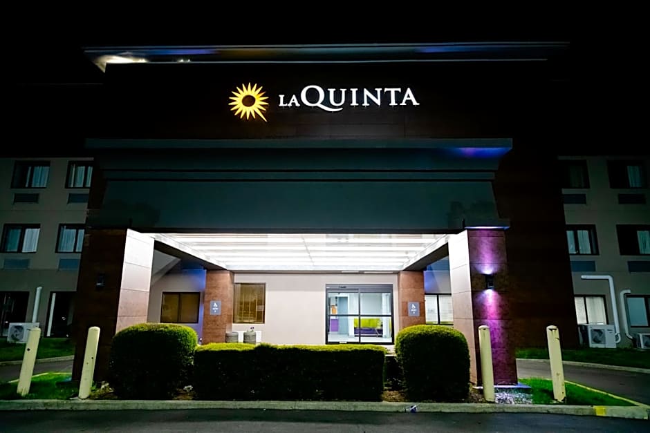 La Quinta Inn & Suites by Wyndham Birmingham/Cahaba Park South