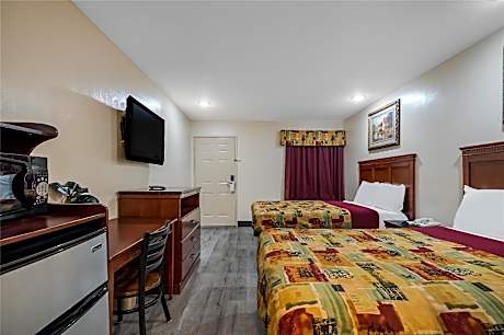 2 Double Beds Smoking
