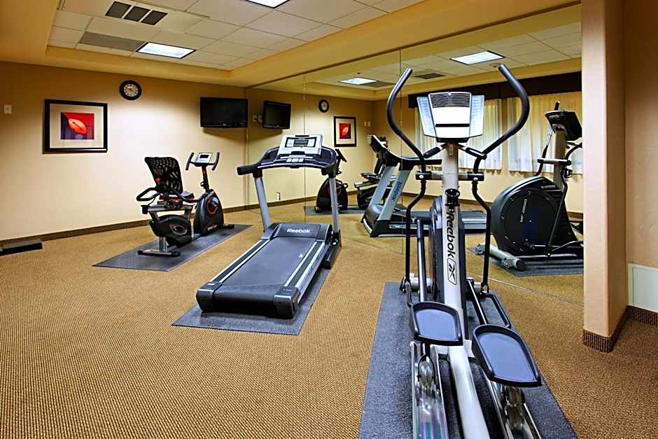 Holiday Inn Express & Suites Fresno Northwest-Herndon By IHG