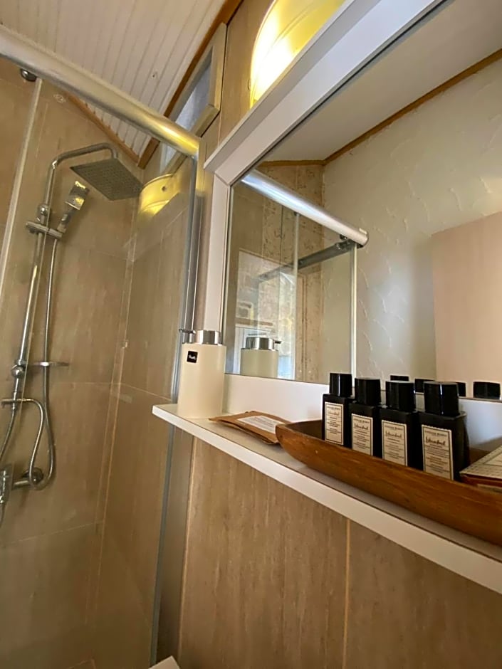 Aliko Hotel