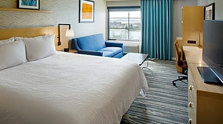 1 King Bed Harbor View