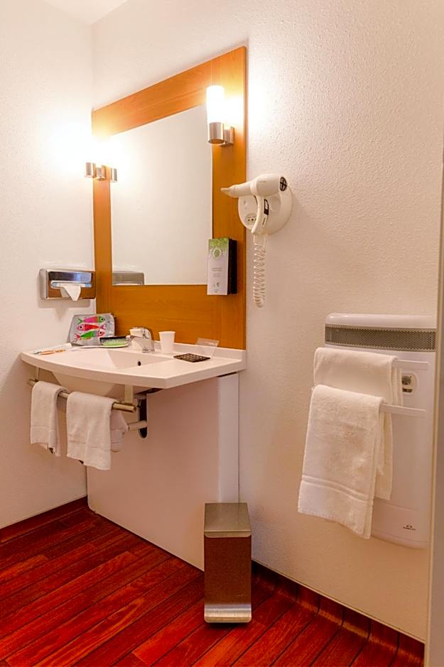 Kyriad Quimper - Pont-l'Abbe