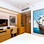 Caravel Hotel