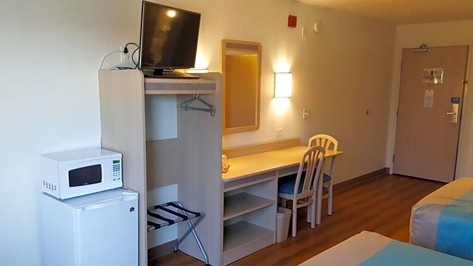 Motel 6-Las Cruces, NM - Telshor