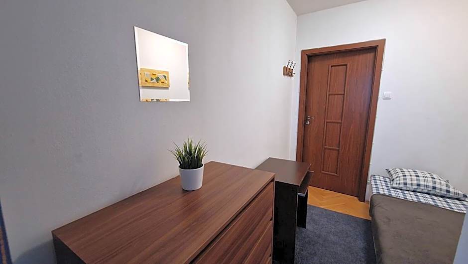 Niebieski Meander Pokoje blisko metra