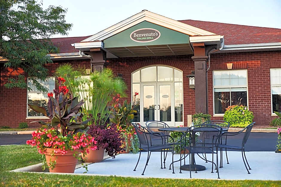 Holiday Inn Express & Suites Madison West - Middleton