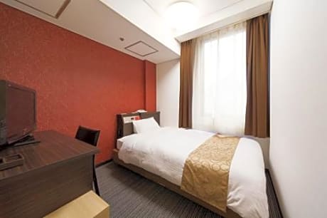 Standard Double Room with Small Double Bed - Smoking
