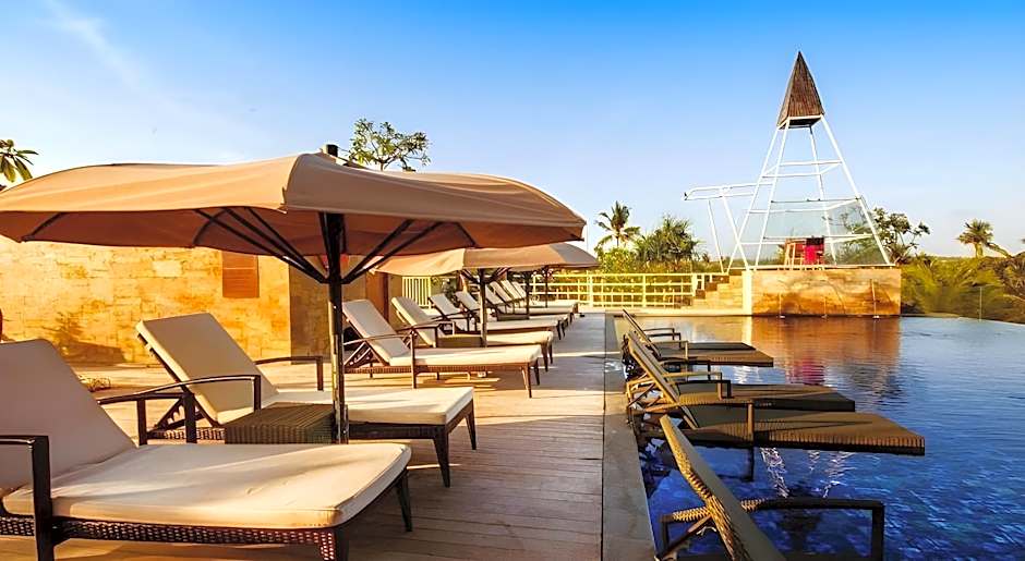 FOX Hotel Jimbaran Beach Bali
