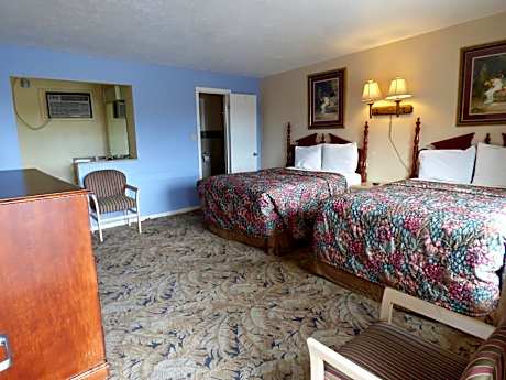 Double Room with Two Double Beds - Non-Smoking