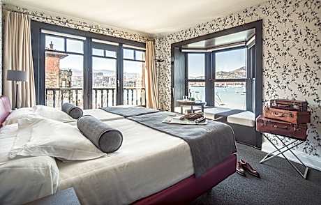 Double or Twin Room with Extra Bed
