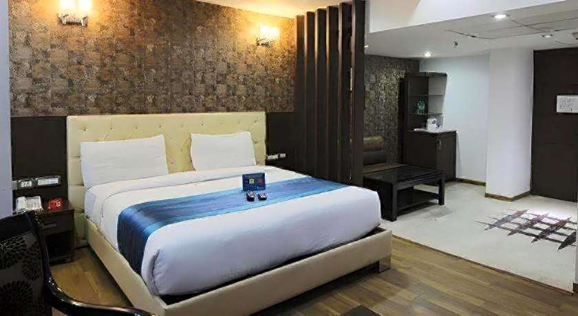 Hotel Signature Grand