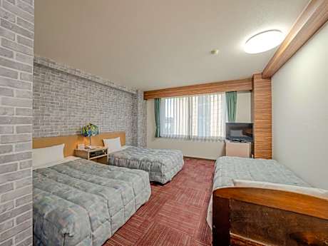 Triple Room - Non-Smoking