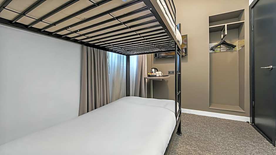 Heeton Concept Hotel - Kensington London