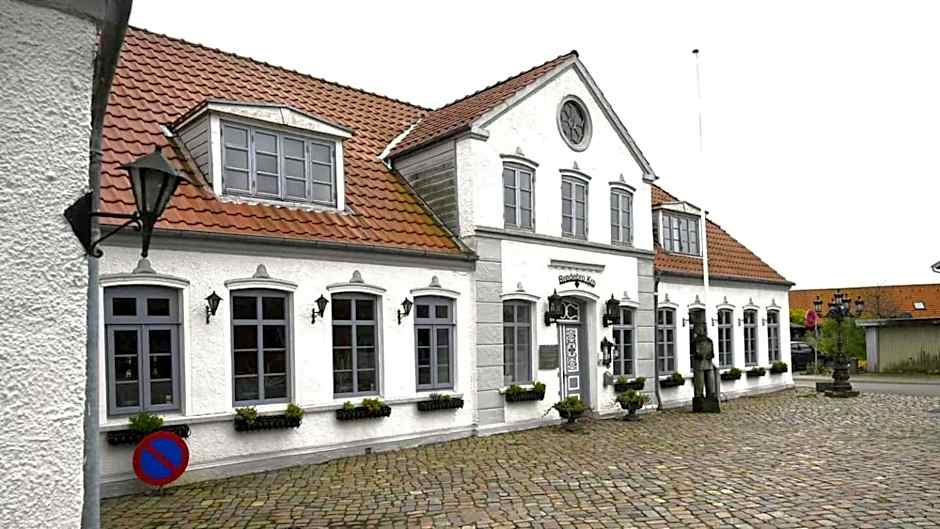 Photo 1 of 27 of Bredebro Kro