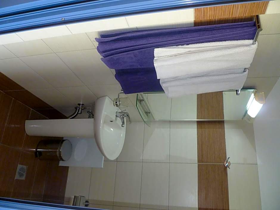 Paraschos Studios Kos