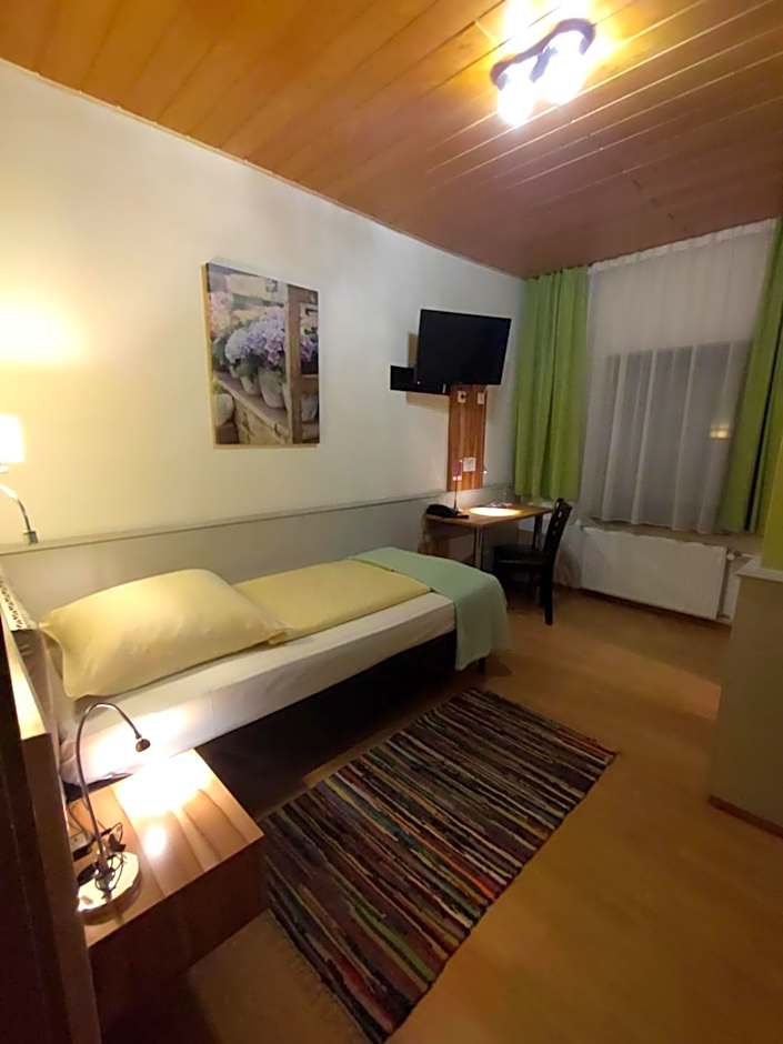 Photo 1 of 8 of Single Room
