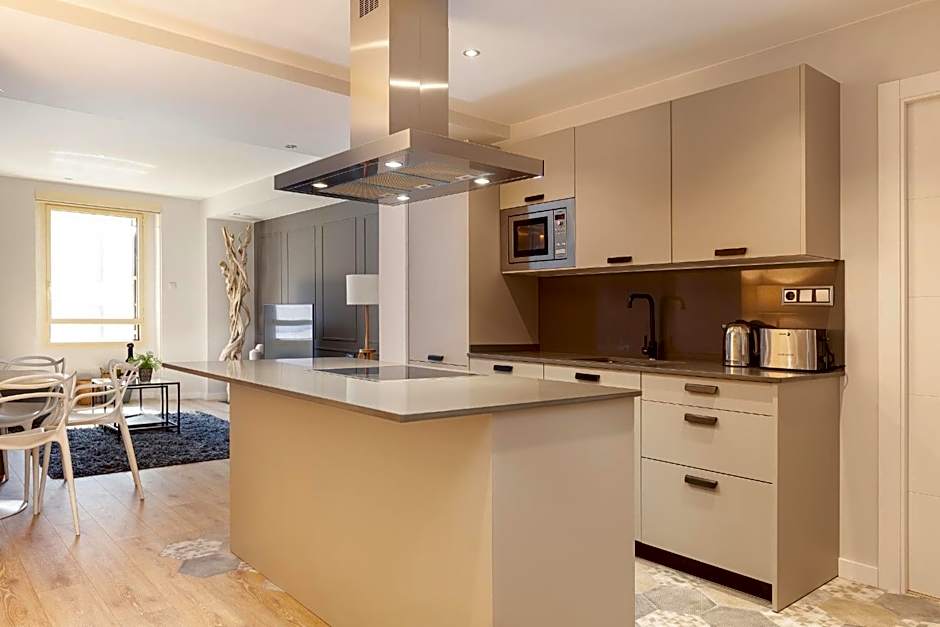You Stylish City Center Apartments