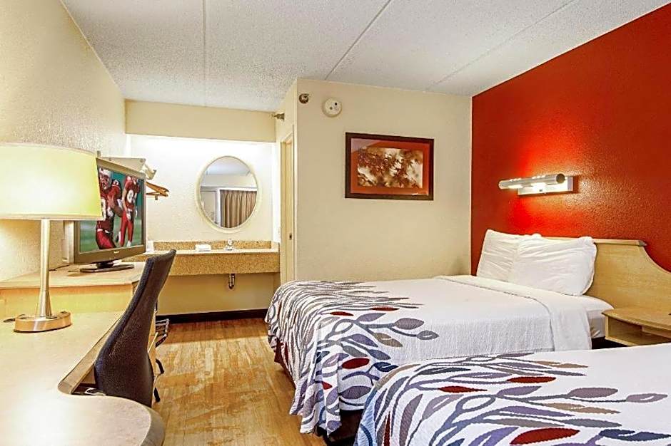Red Roof Inn Akron