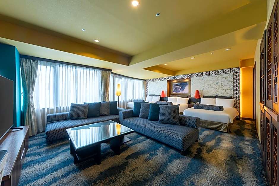 Photo 1 of 11 of Suite