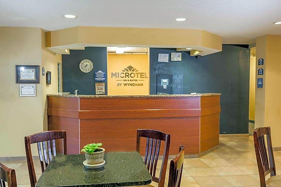Microtel Inn & Suites By Wyndham Hillsborough