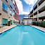 Holiday Inn Express & Suites Dallas NW - Farmers Branch By IHG