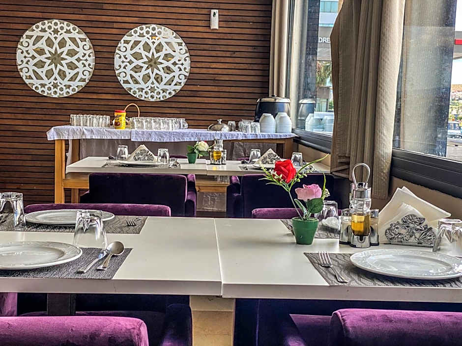 Prestige Hotel & Spa