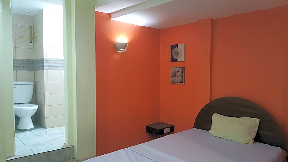 Mambaling Tourist Inn