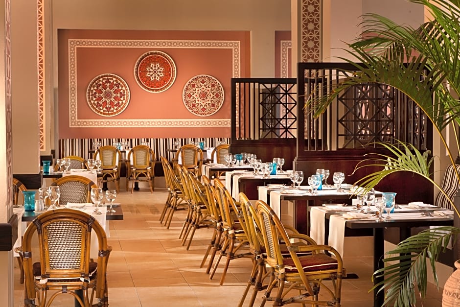 JAZ Tamerina, Almaza Bay