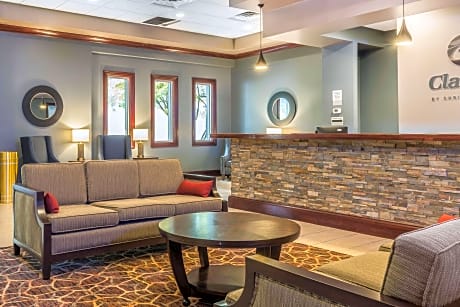 1 King Bed, Nonsmoking