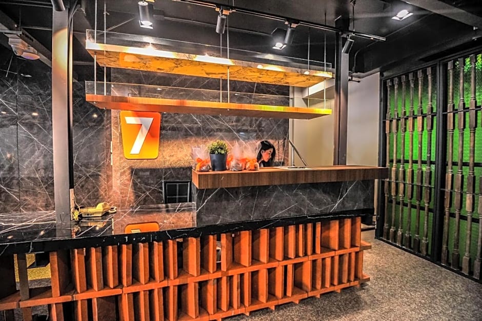 7 Days Premium Hotel at Icon Siam Station