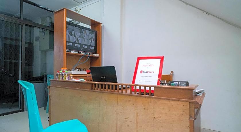 RedDoorz @ Aralia Harapan Indah