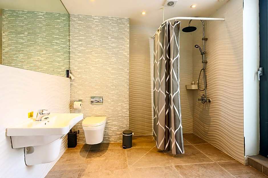 Beachcliff Rooms & Apartments