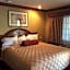 Thunderbird Lodge