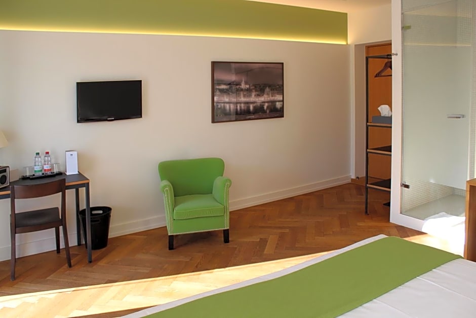 Boutique Hotel NI-MO