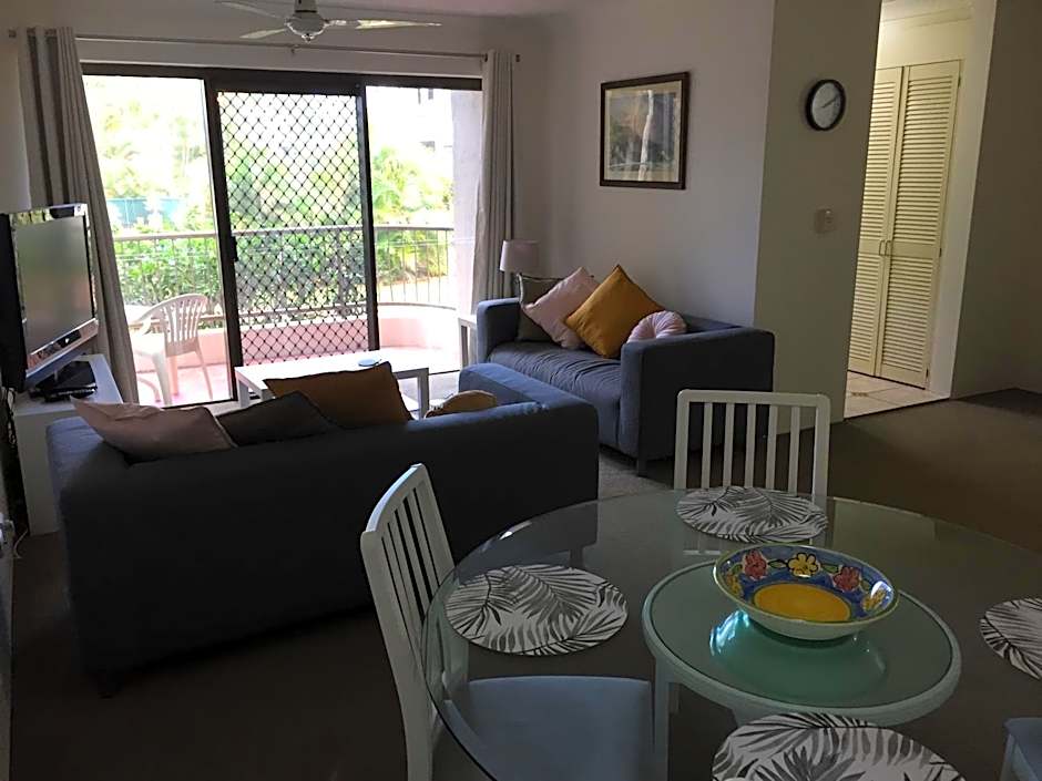 Broadwater Shores Waterfront Apartments