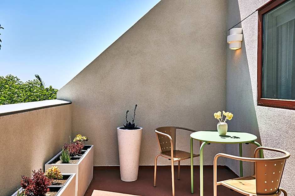 Alsace La – Los Angeles, CA