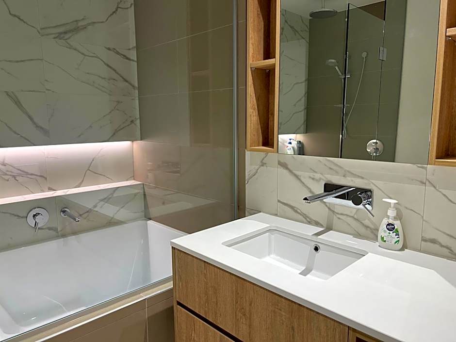 WSP 3B2B apartment in CBD with free parking