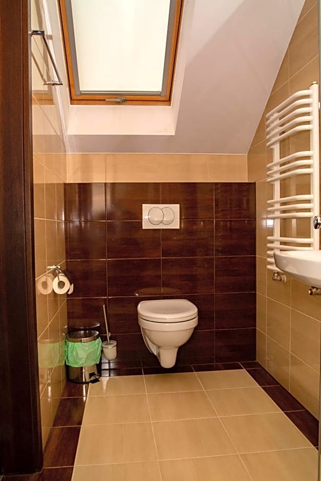 Pokoje Gościnne z łazienkami