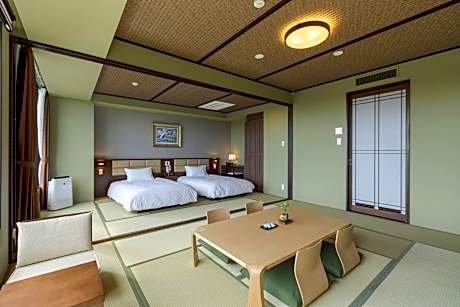 Deluxe Quadruple Room