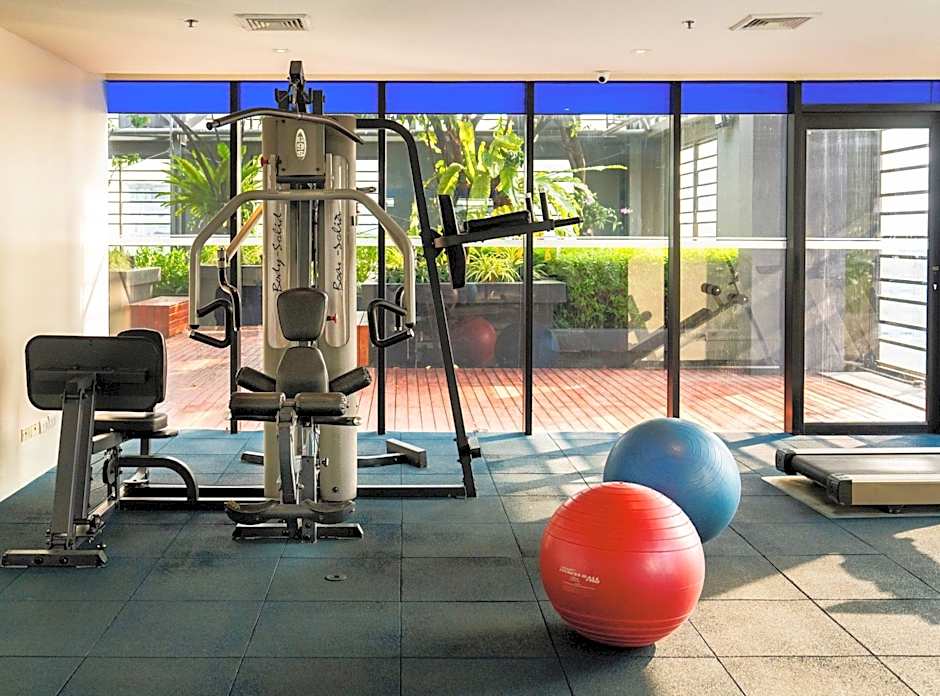 Holiday Inn Express Bangkok Siam By IHG