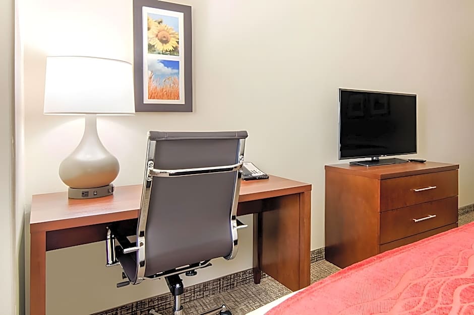 Comfort Inn & Suites Independence