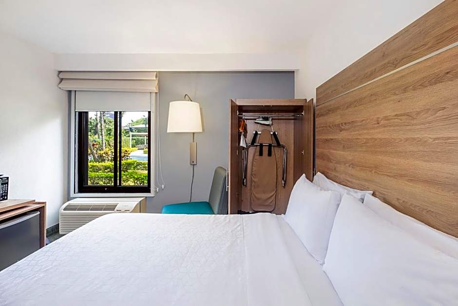 Holiday Inn Express San Jose Costa Rica Airport by IHG